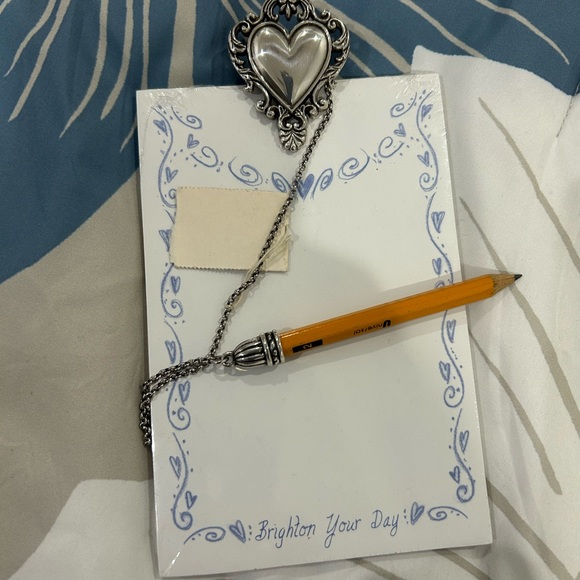 👀PRICE ⬇️ BRIGHTON • Silver Heart Note Pad Clip Holder • Small • - Picture 4 of 10